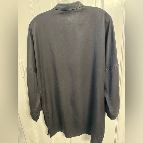 Ch. BLACK TENCEL BUTTON UP LONG SLEEVE - Picture 8 of 8